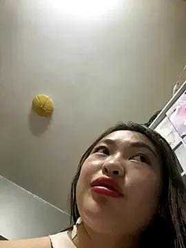 Freechat Nhi999 on StripChat