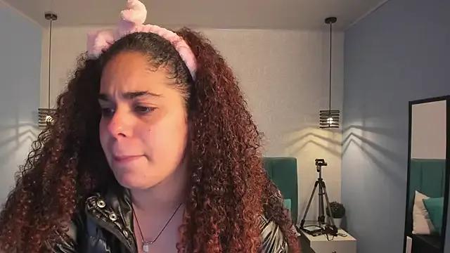 Freechat ninna_curly on StripChat