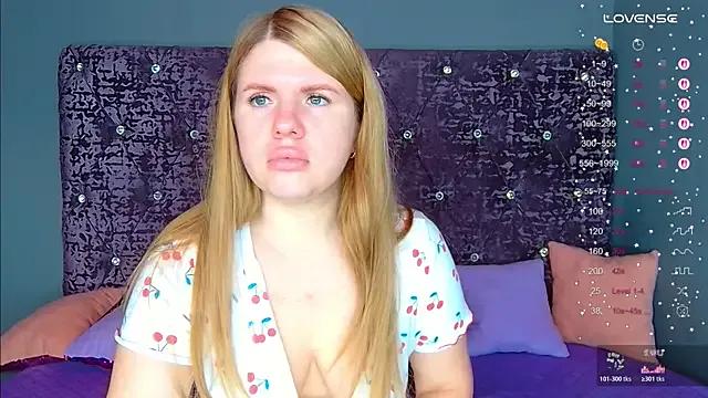 Freechat NoraBigAss on StripChat