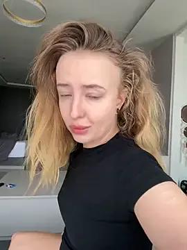 Nura_n_Sarah on StripChat