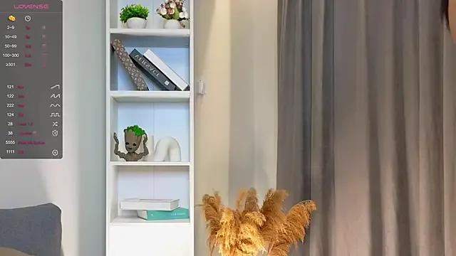 OdeliaGossage on StripChat