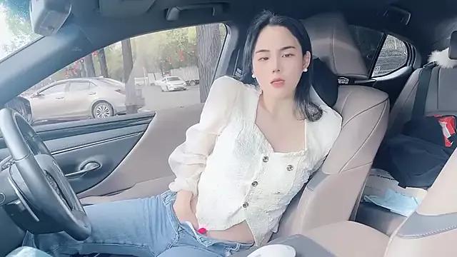 orla2021 on StripChat