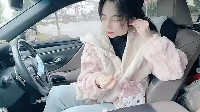 orla2021 on StripChat