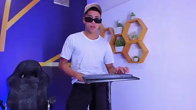 Play_boys_Hot2 on StripChat