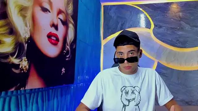 Play_boys_Hot2 on StripChat