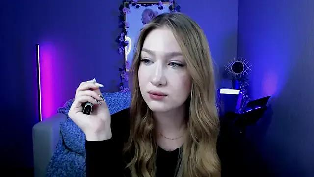 playful_sophie on StripChat