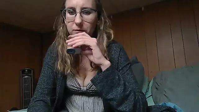 pleasureme24k on StripChat