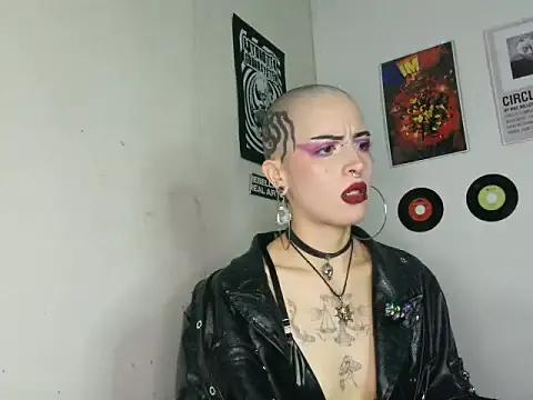 plutonbluemooon333 on StripChat