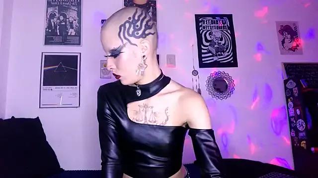 plutonbluemooon333 on StripChat