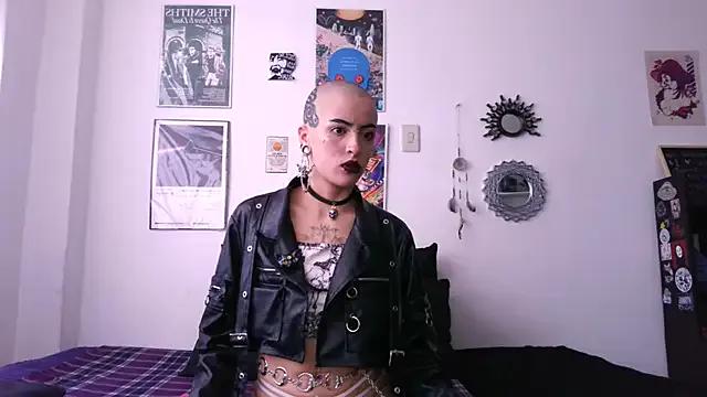 plutonbluemooon333 on StripChat