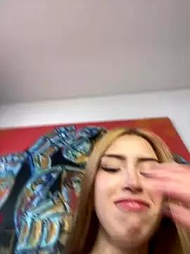 PrettyAshley_ on StripChat