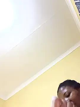 Prettyboobiesx on StripChat