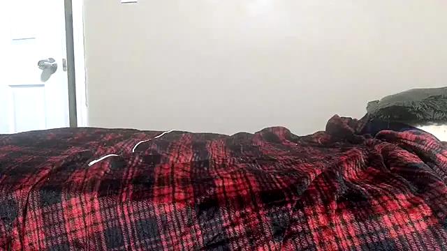 Freechat ReallyReallyReal on StripChat