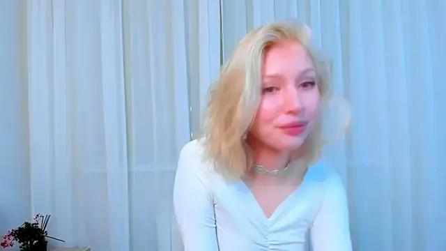 SallyCha on StripChat