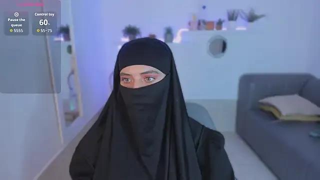 salma_arabicc on StripChat