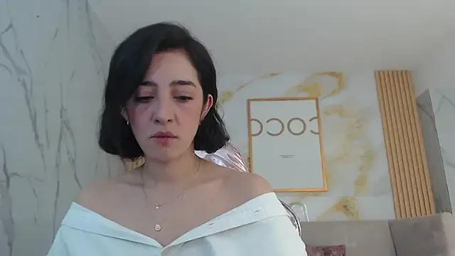 sara_lopez_s on StripChat