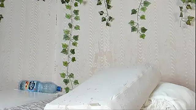 Seductive_She_Wolf — Freechat on StripChat