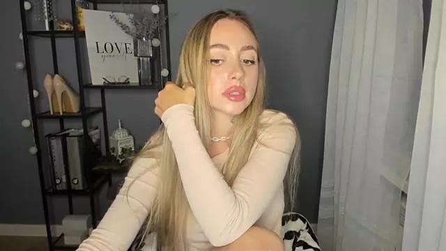 sexyCoralie on StripChat