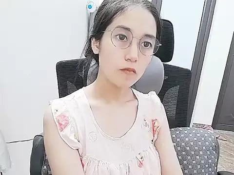 Shulee21 on StripChat