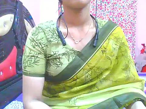 Silver_Queen07 — Show my boobs in publica