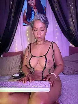 skarlleth_11 on StripChat