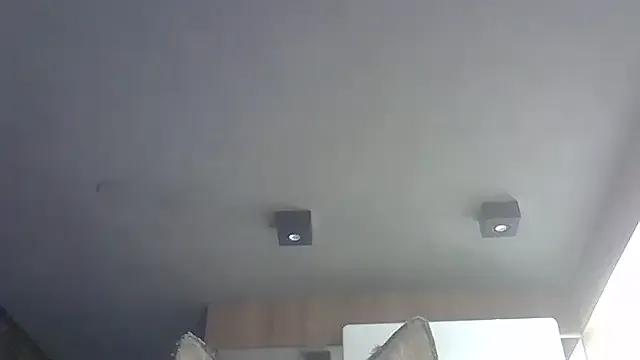 SkinnyKitten on StripChat