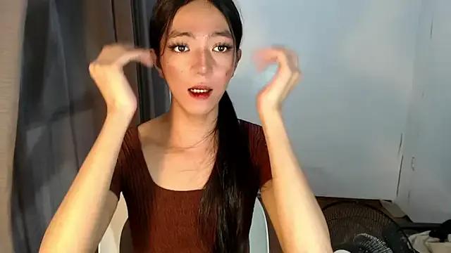 slimladyxoxo on StripChat