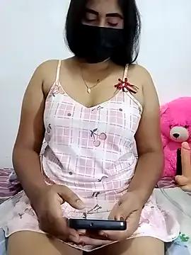 SLZAARA on StripChat