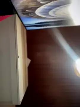 Sofia_Collins- on StripChat