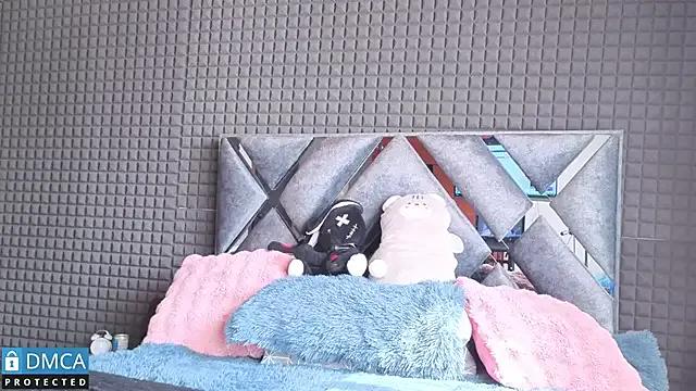 Freechat SolBeaumont1 on StripChat