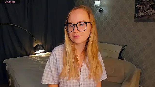 SoonMoor on StripChat