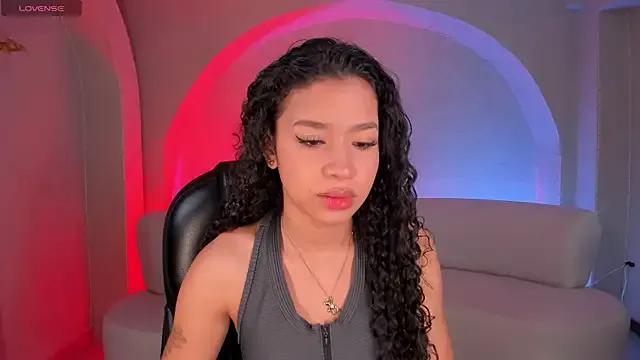 SophieHouston_ on StripChat