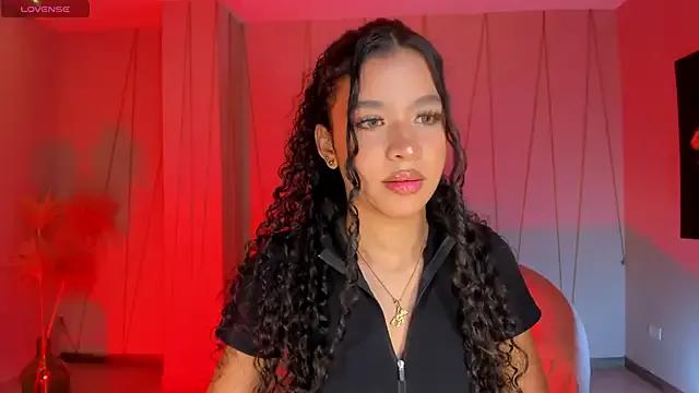 SophieHouston_ on StripChat