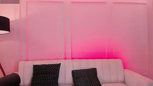 SophieHouston_ on StripChat