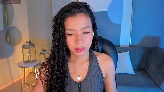 SophieHouston_ on StripChat