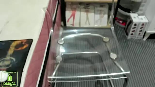 Freechat squirtgame on StripChat