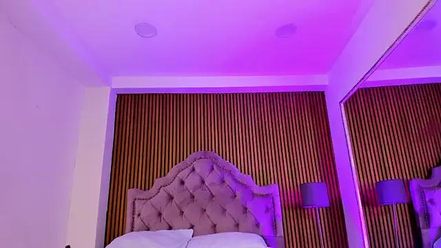 Starbutterflyy_ on StripChat