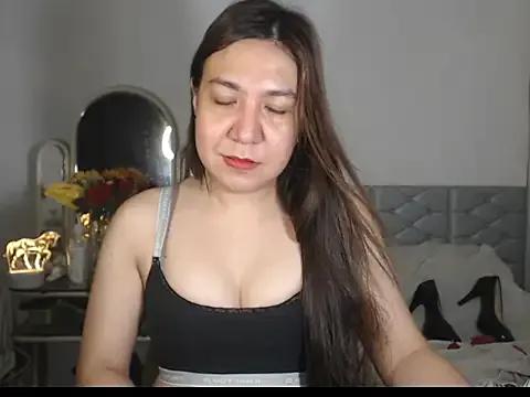 stellahugeX on StripChat