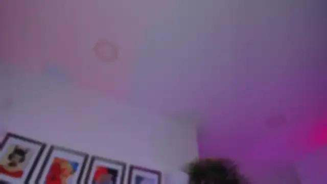 Taylor__foxxx on StripChat