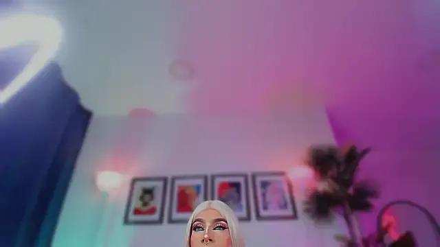 Taylor__foxxx on StripChat