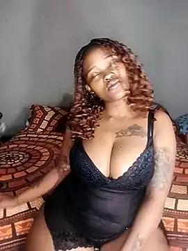 ThickPearlx23 on StripChat