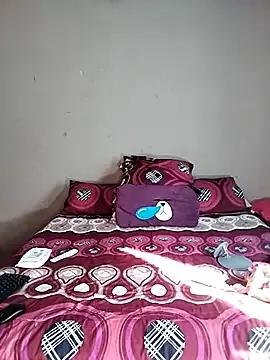 ThickPearlx23 on StripChat