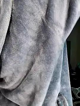 ThickPearlx23 on StripChat