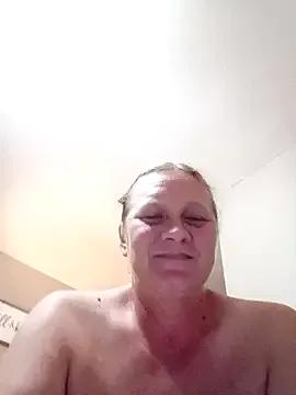 wetnwildforyou on StripChat