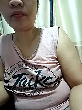 Wetpussysquirtt on StripChat