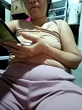 Wetpussysquirtt on StripChat