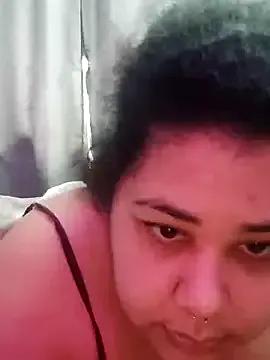 xlatinastar on StripChat