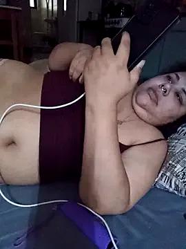 xlatinastar on StripChat