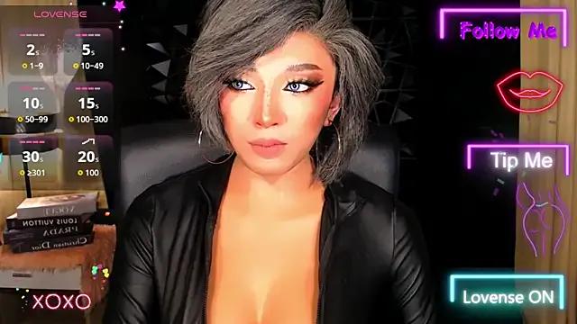 xUrGoddess_Bellax on StripChat