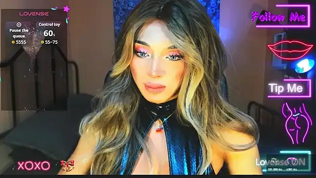 xUrGoddess_Bellax on StripChat